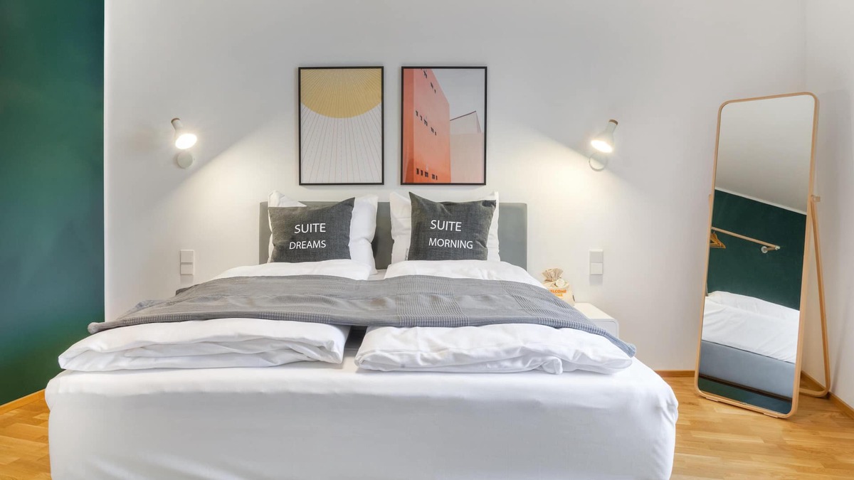 Zentrum-West Apartment | limehome Leipzig | Suite XL + balcony & sofa bed
