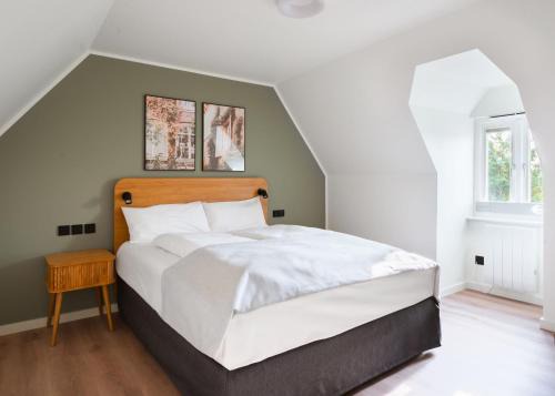 St. Leonard's Apartment | Limehome London Streatham High Rd