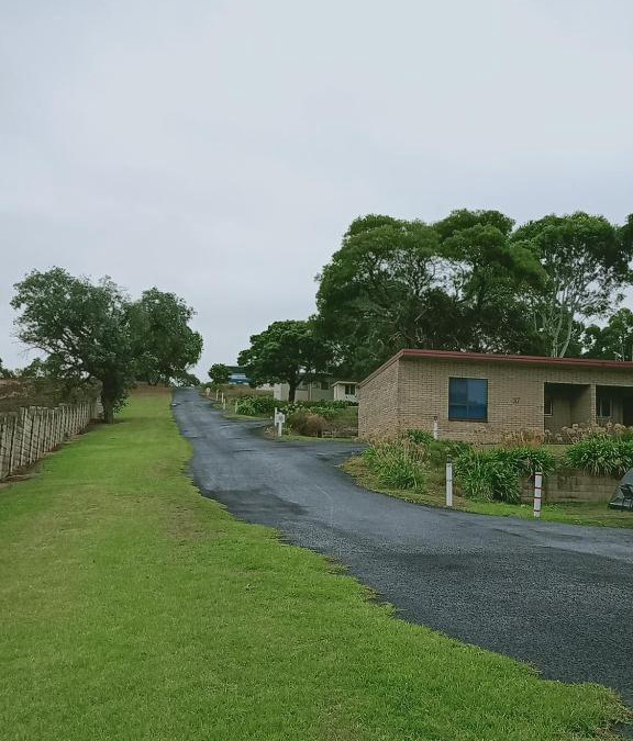 Mount Gambier Hotel | Limestone Coast Tourist Park