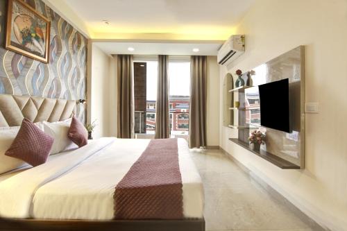 Sushant Lok Apartment | Limewood stay 1BHK Apartments Near Huda Metro And Fortis Hospital