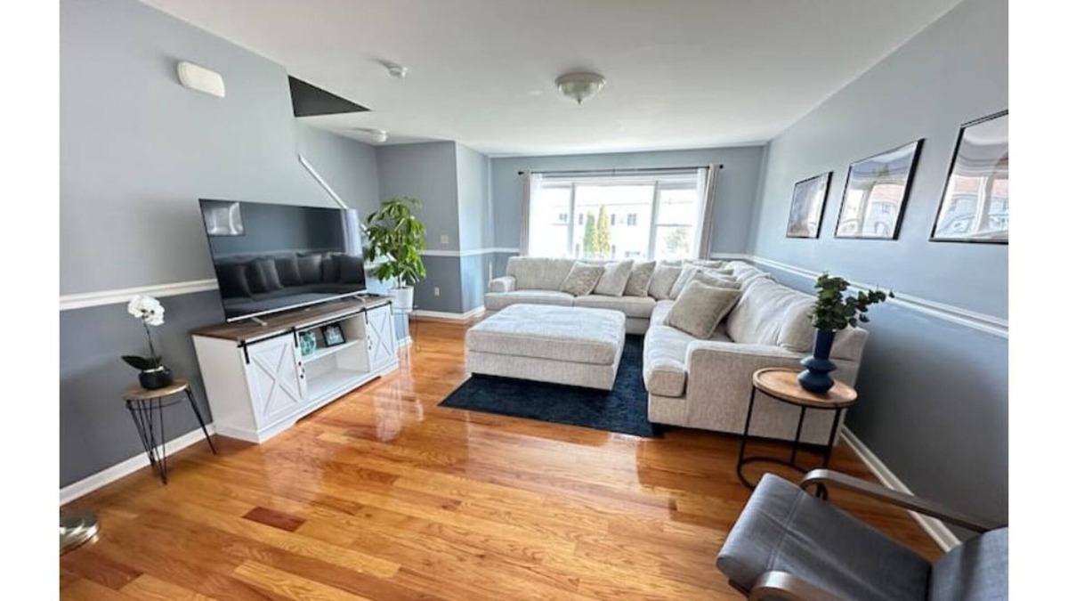 Danbury House | Limited-Time Offer: Danbury Delight - 20% Off Your Serene 3BR Escape!