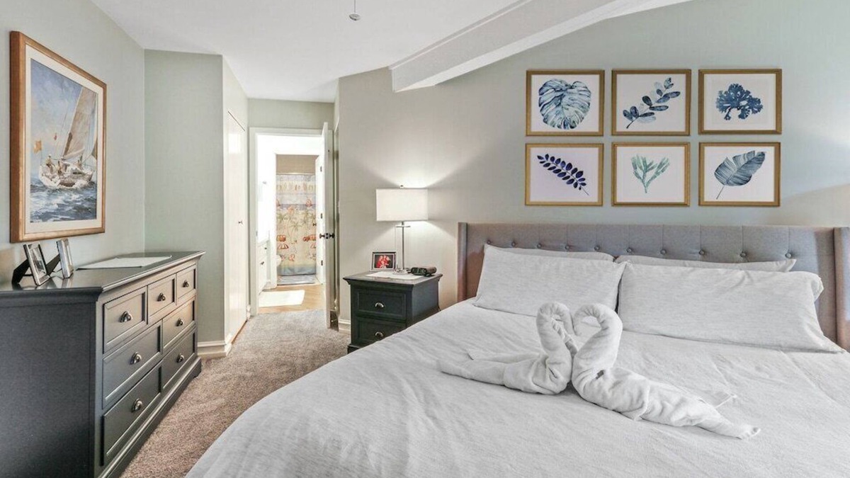 Fontana House | Limited September Dates Remaining – Book Now!