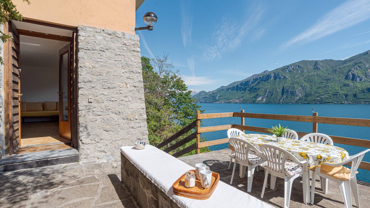 Limonta Apartment | Limonta- Apartment Ortensia! Access to the Lake!