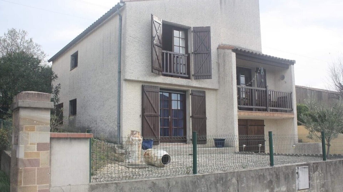 Limoux House | Limoux Holiday Villa . Situated on the Edge of Picturesque Limoux