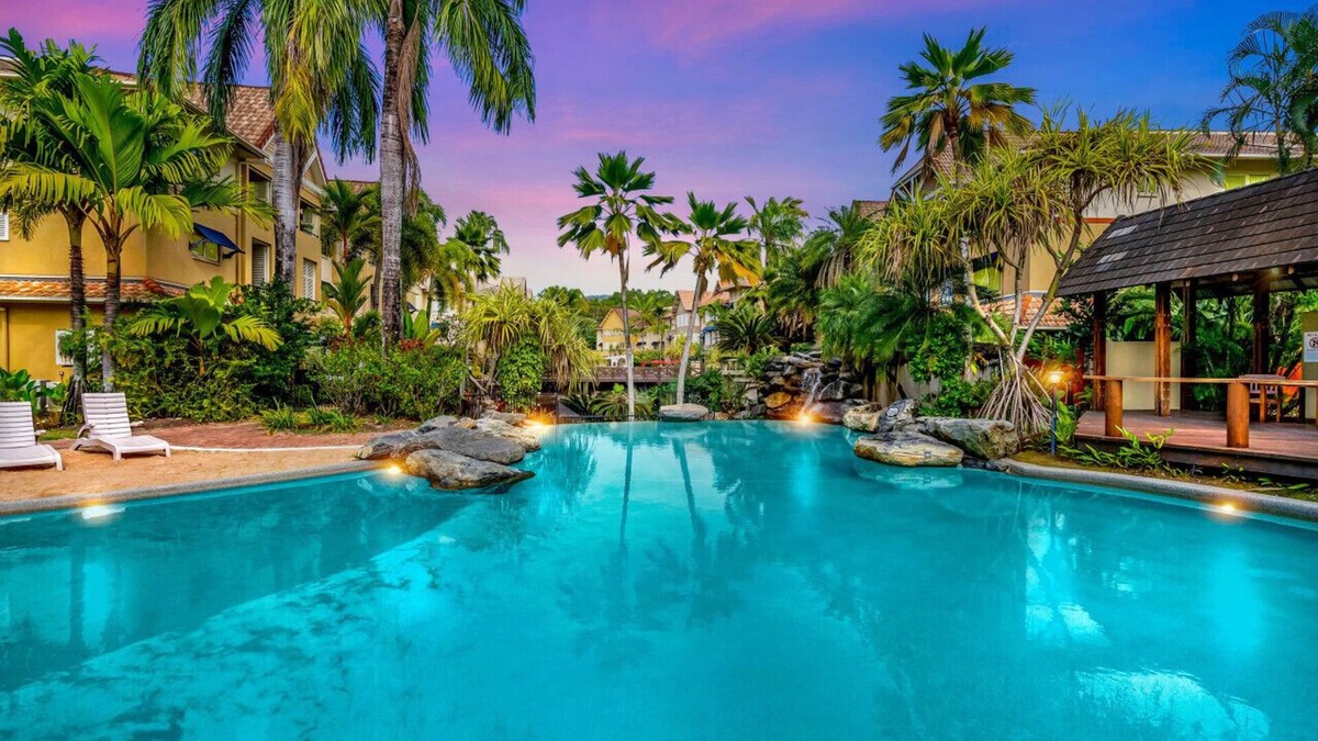 Cairns North Apartment | Linaria Lakes - Tropical Resort Apartment | Pools & Gardens | Near CBD & Reef
