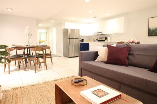 Northeast Apartment | Lincoln Park Place Capitol Hill with Parking