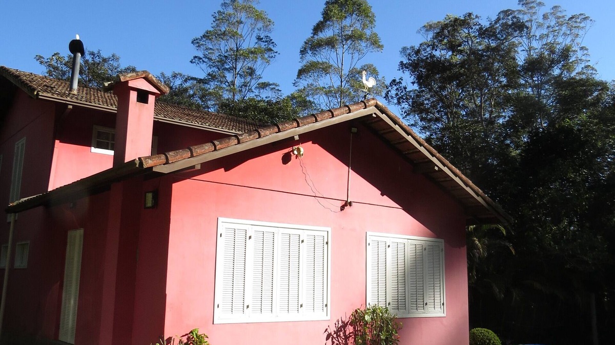 Nova Friburgo Cottage | Linda Casa em Mury, com Riacho e Lareira