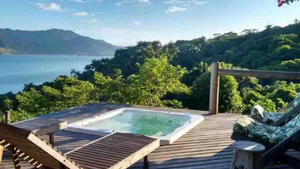 Veloso House | Linda Casa Ilhabela com Vista Maravilhosa