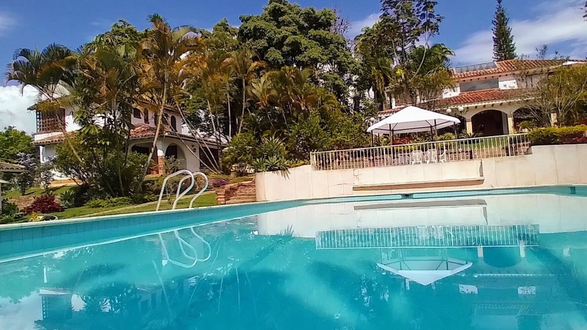 Fusagasuga House | Linda Country House - WIFI | Smart TV | NETFLIX