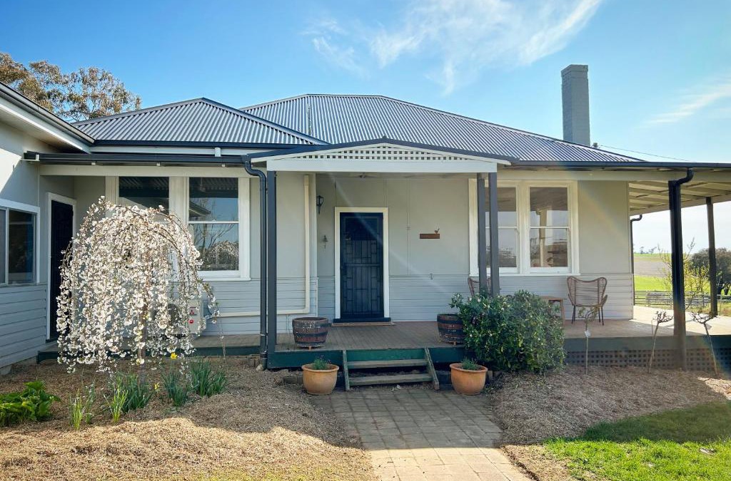 Cunningar House | Linden Cottage Farm Stay