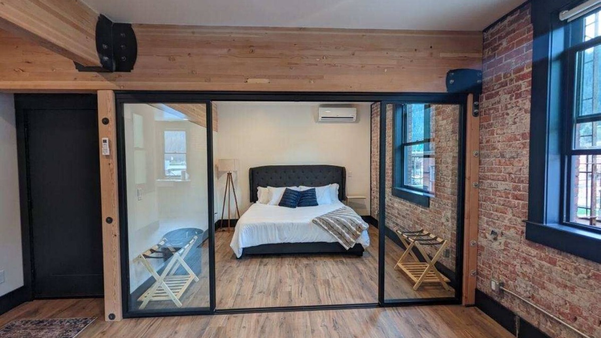 Wallace Apartment | Linden Lofts