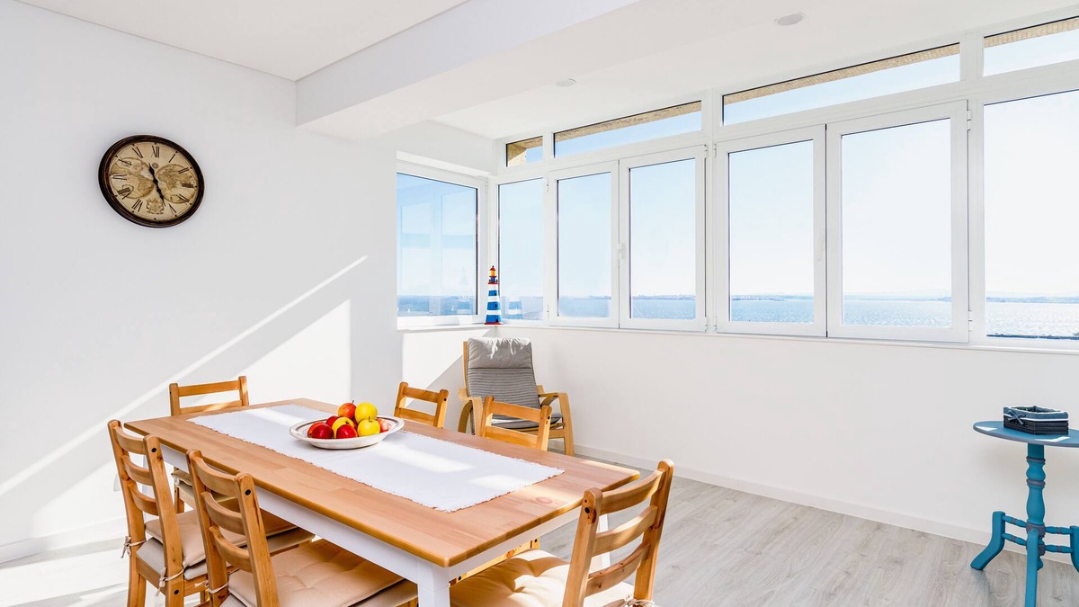 Cacilhas Apartment | Lindo Apartamento a 10 Minutos de Lisboa com Explêndidas Vistas Sobre o rio Tejo