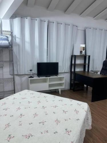 Colombo Apartment | Lindo Apartamento com Garagem Privativa no Atuba