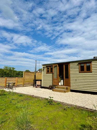 Mauchline Apartment | Lintmill Lodges - Thistle Shepherds Hut