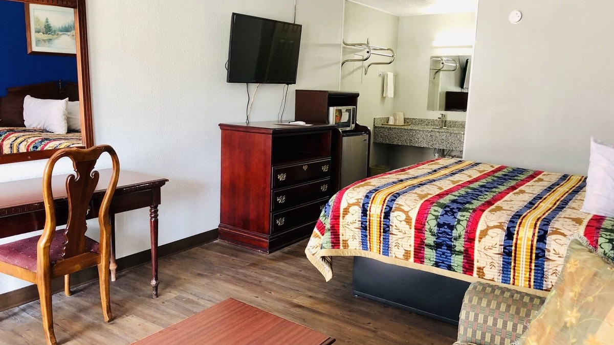 Paragould Hotel | Linwood Motel