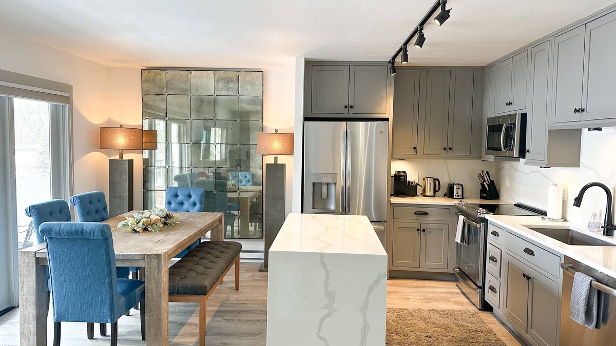 Vail Condo | Lionshead Village Vantage Point 2bdr 2bath Condo Steps from Gondola-sleeps 6