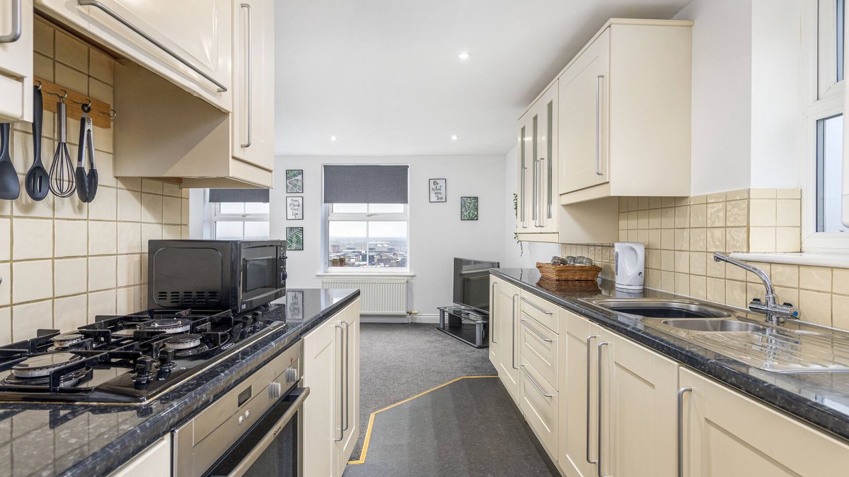 Lincoln Apartment | Liquorice Suite