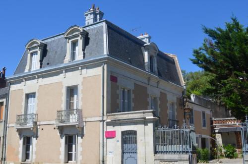 Saint-Cyr-sur-Loire Bed & Breakfast | Lit en Loire