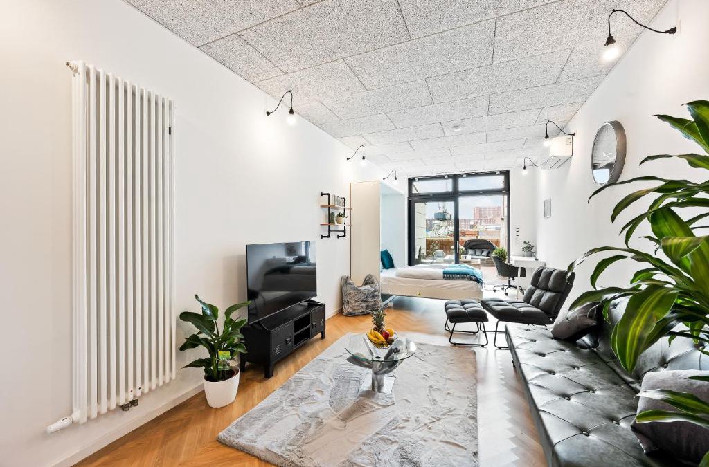 Neckarstadt-West Apartment | Lit Living - Luxus Loft - Box Spring - Air Con - BBQ - Panorama
