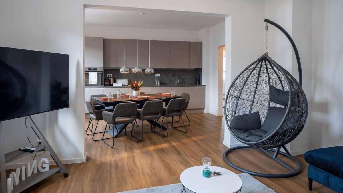 Hemsbach Apartment | LiT LiVING: The big Luxus - Perfekt für Gruppen