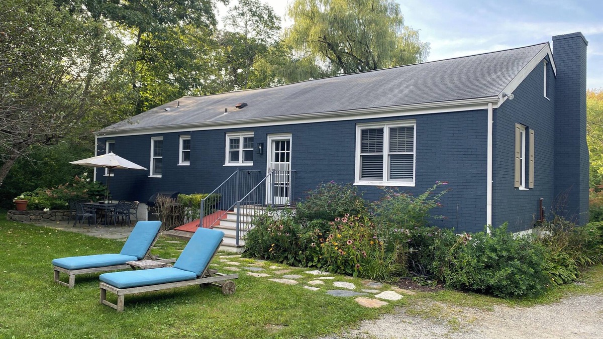 Warren House | Litchfield County Getaway