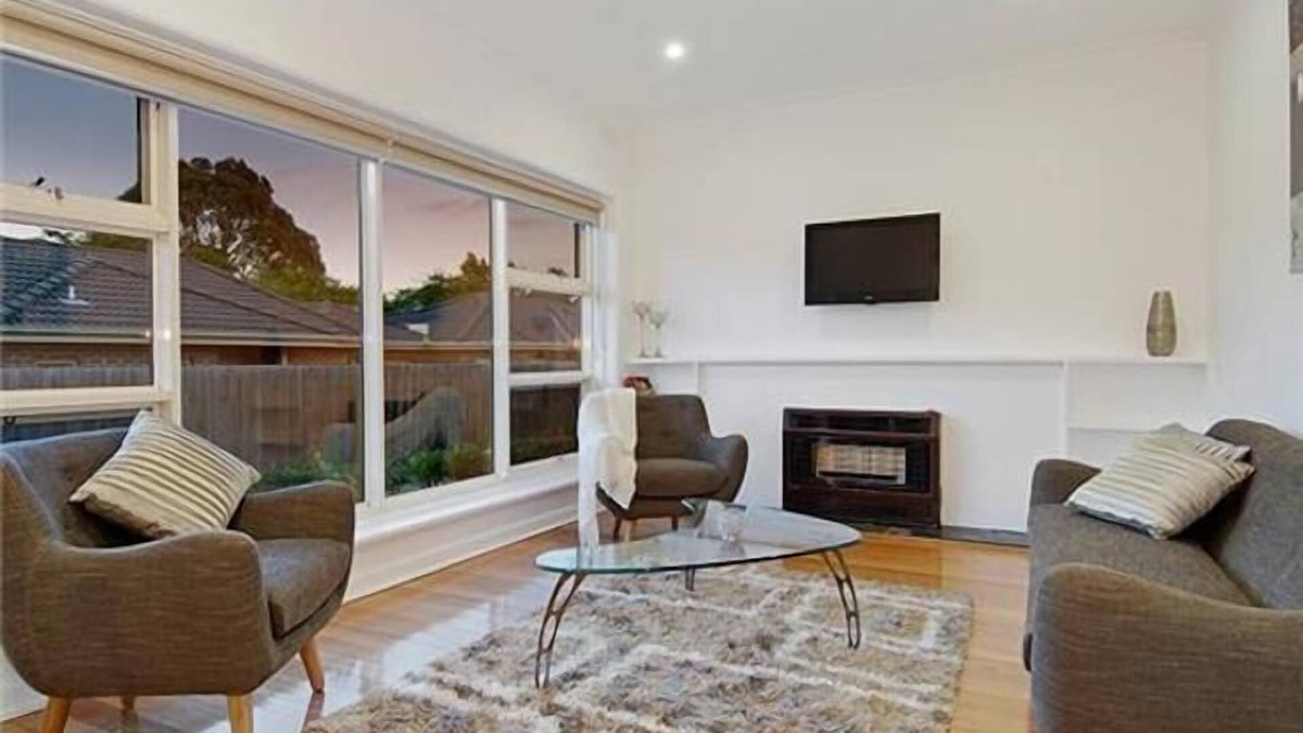 Blackburn House | Lithgow Villa Unit Blackburn
