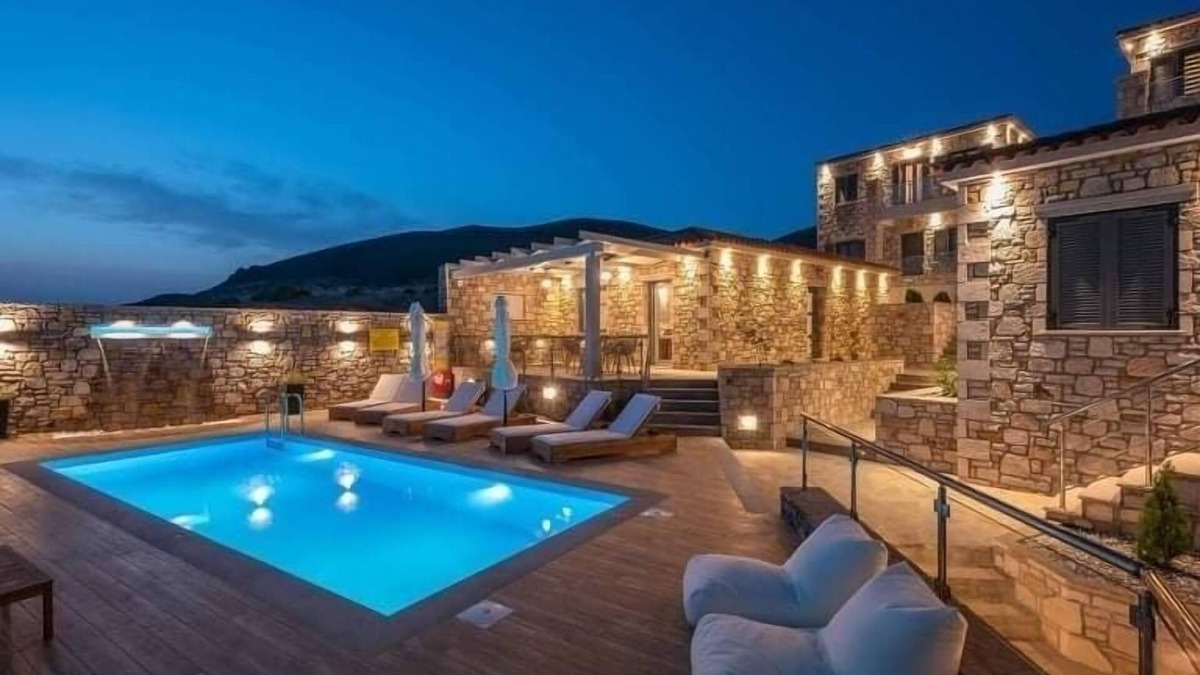Agios Ioannis House | Lithoessa Luxury Apartments