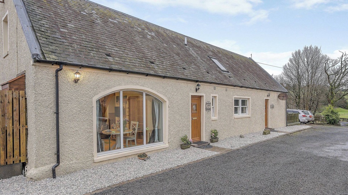 Lochwinnoch Cottage | Little Arches - S4665