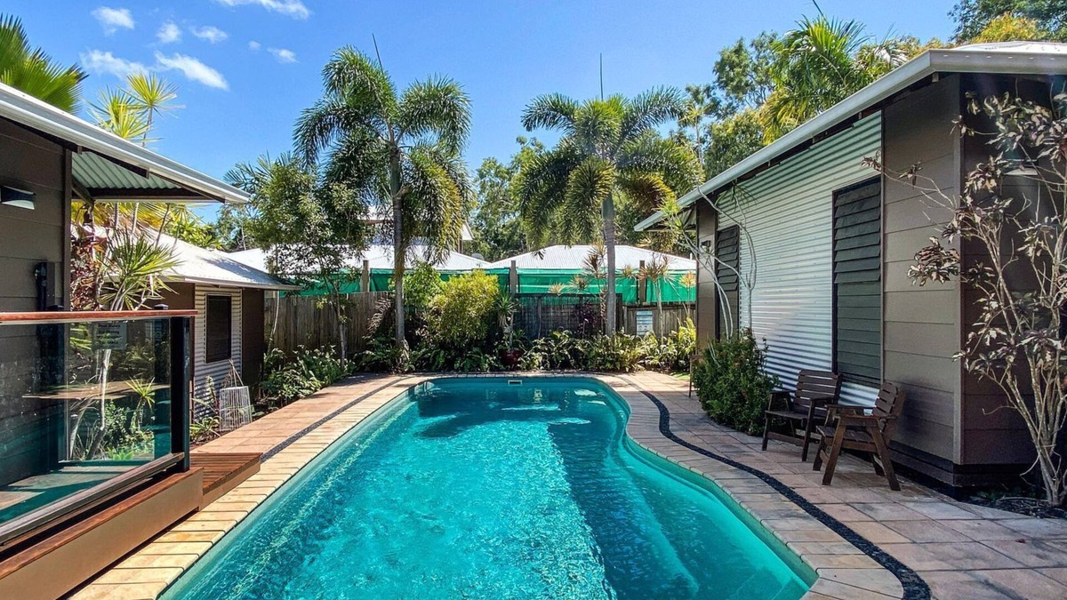 Horseshoe Bay House | Little Banyak - Horseshoe Bay