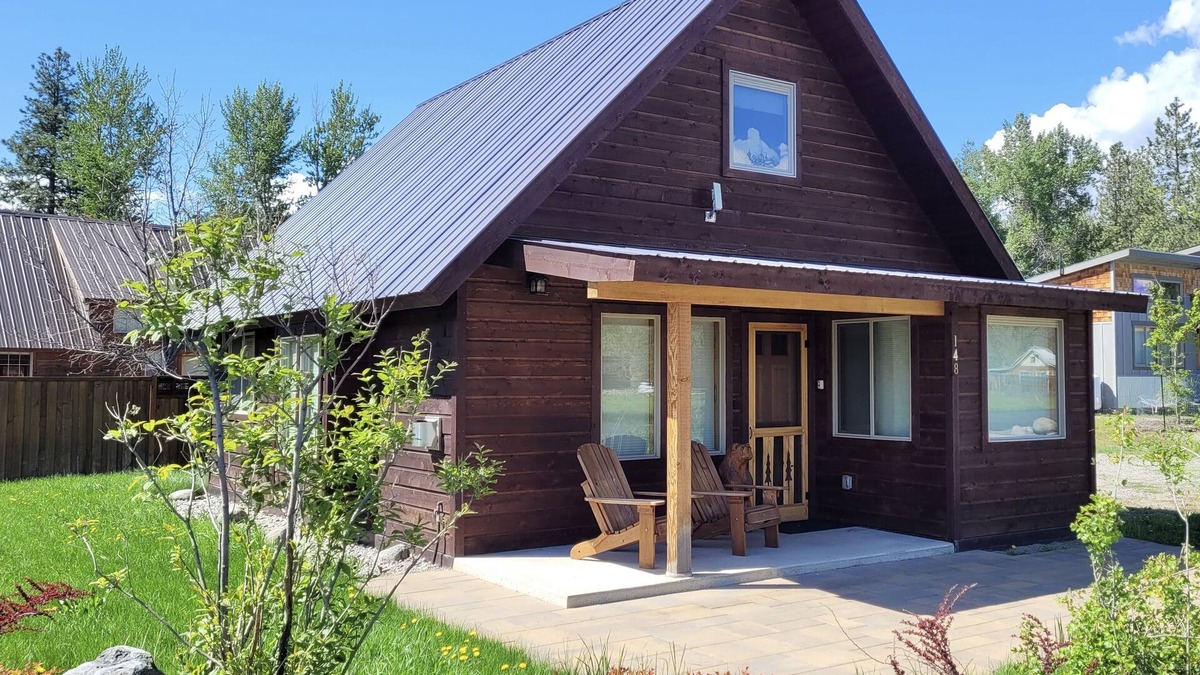 Winthrop Cabin | Little Bear Cabin-Dog Friendly,Close to Winthrop's Downtown and Ski Trailhead!
