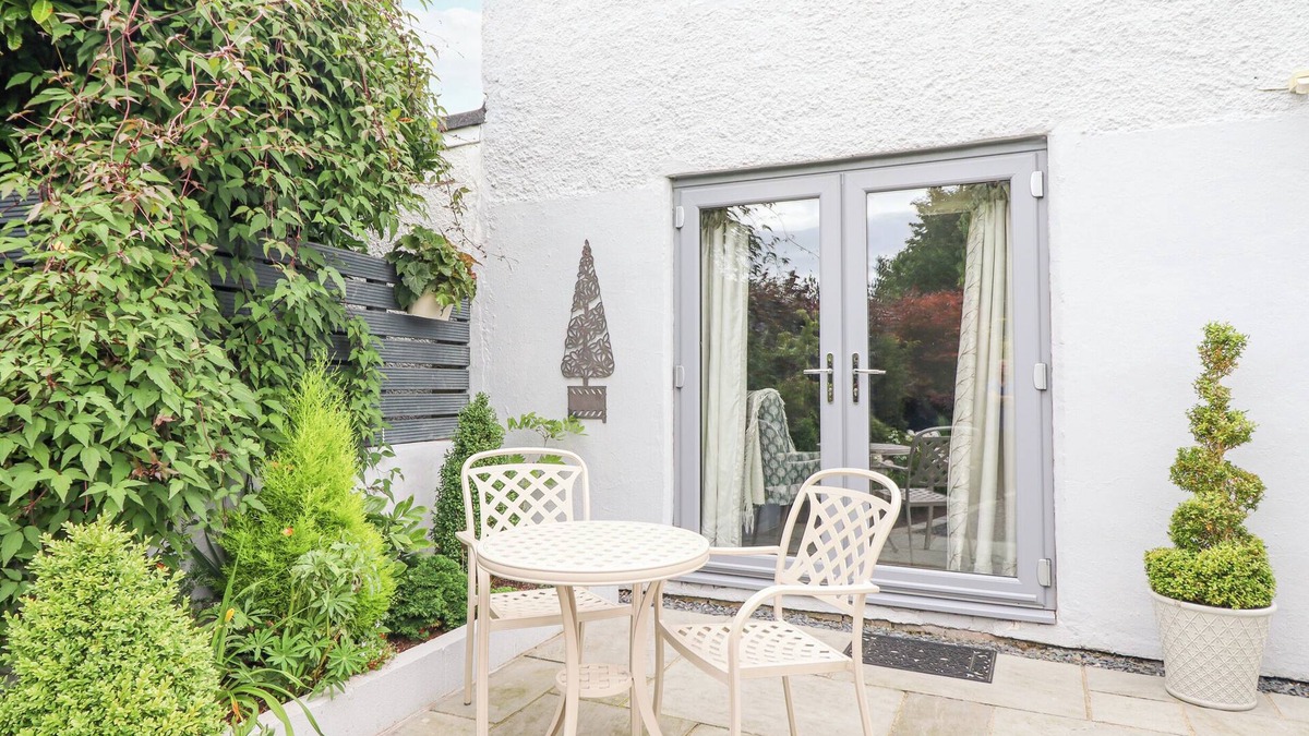 Gobowen Cottage | Little Beeches