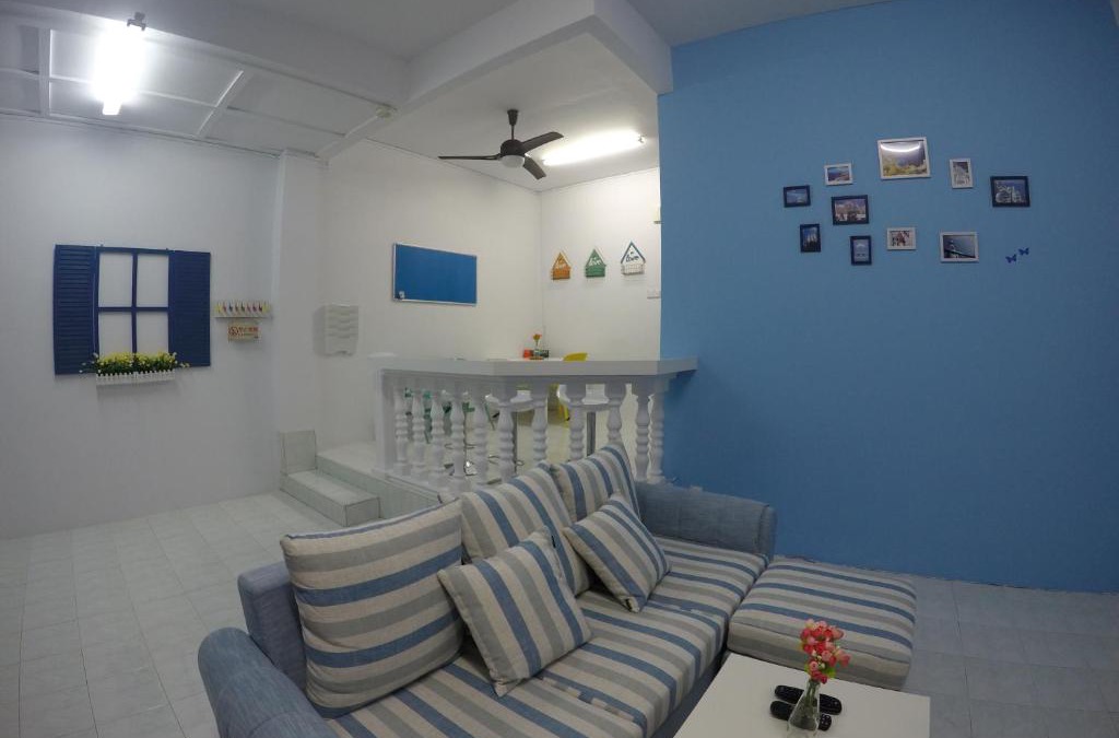 Jakar House | Little Blue House Kemaman Guesthouse