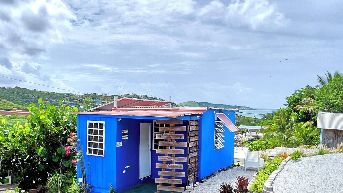 Culebra Pueblo Cottage | Little Blue ShacknTiny housenfully equipped