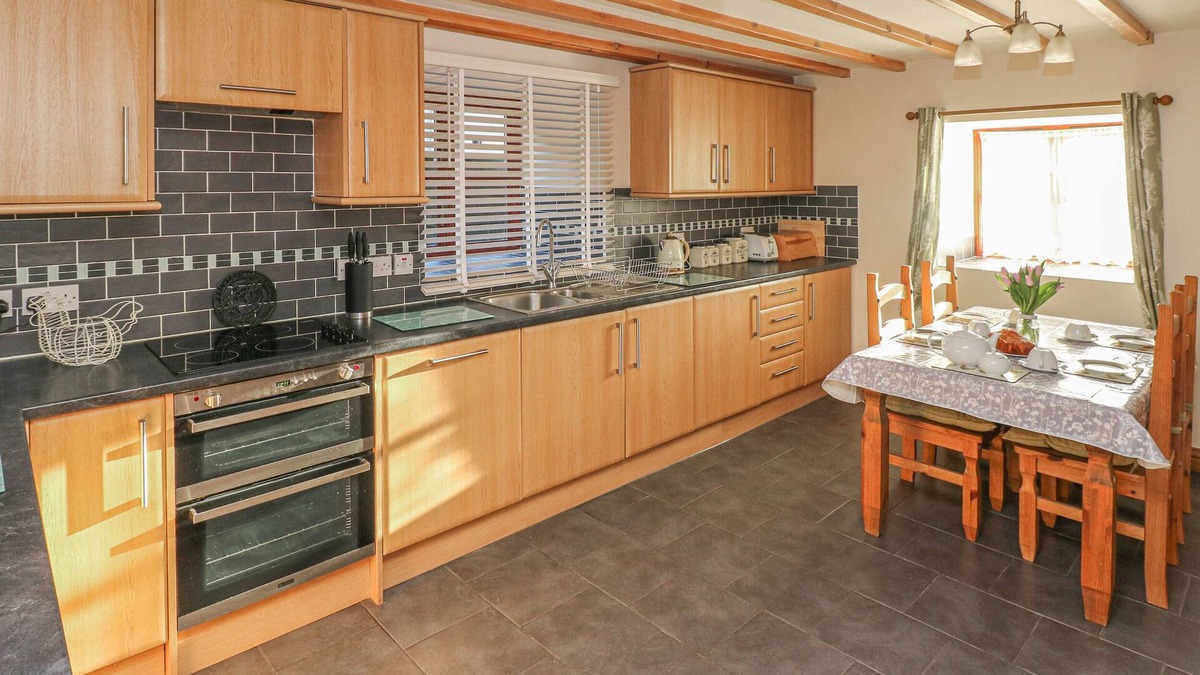 Llanddowror Cottage | Little Brook Cottage