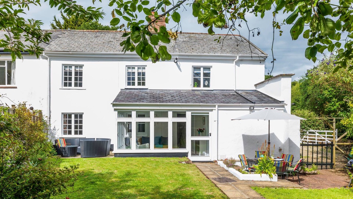 Sidmouth House | Little Buckley – A peaceful family & dog-friendly retreat near Sidmouth