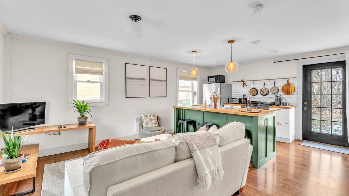 Vergennes Apartment | Little City Brick Apartment A - cozy, modern apartment in downtown Vergennes