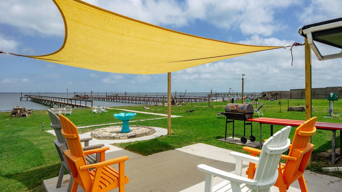 Taft House | Little Cove Resort | Lighted Fishing Pier!