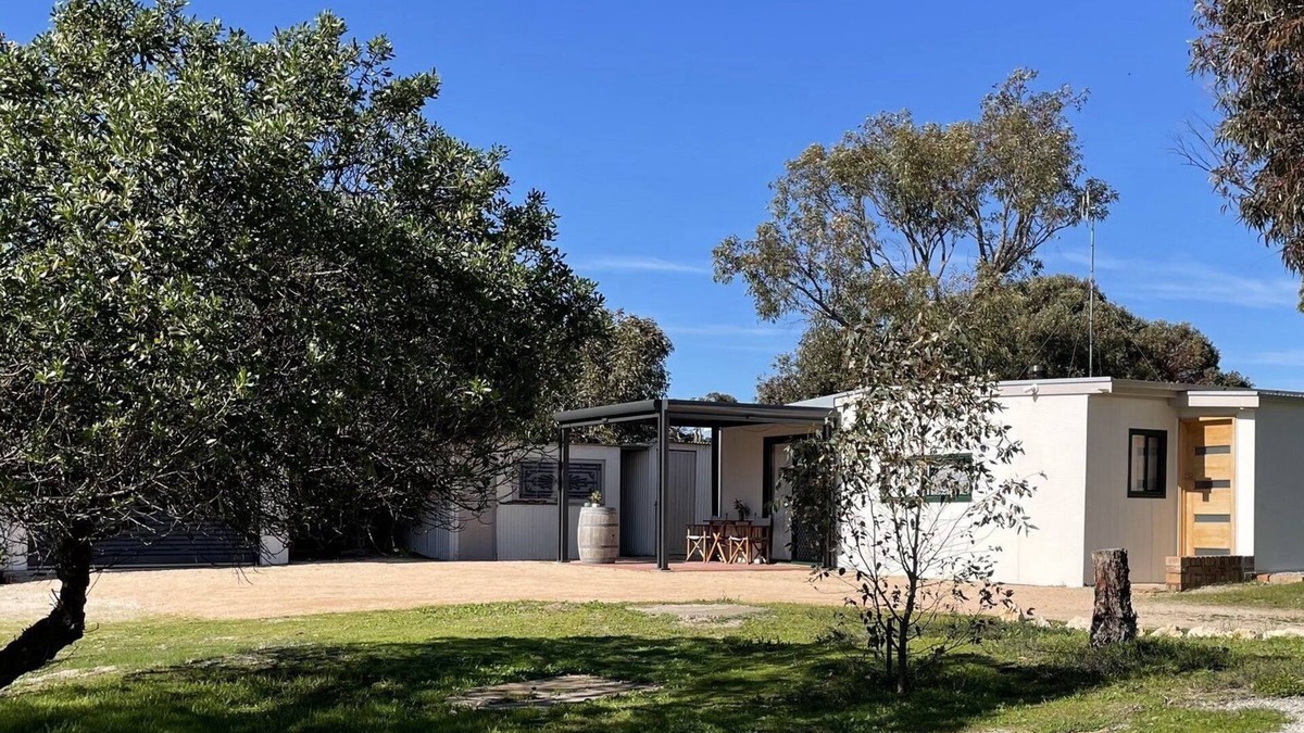 Lake Wangary House | Little Douglas Holiday Shack - A rare opportunity to rent a property in this idyllic coastal community
