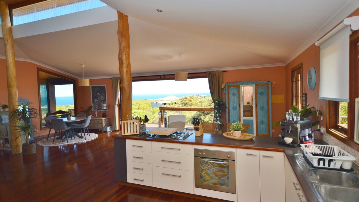 Kalbarri House | Little Gem Ocean Retreat - Kalbarri, WA