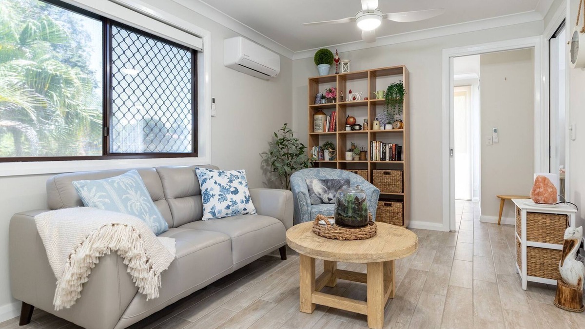 Forster Villa | Little Goldens at Fay's