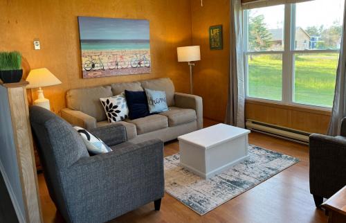 Savage Harbour House | Little Haven Cottage an ocean view 2 bedroom cottage in Savage Harbour