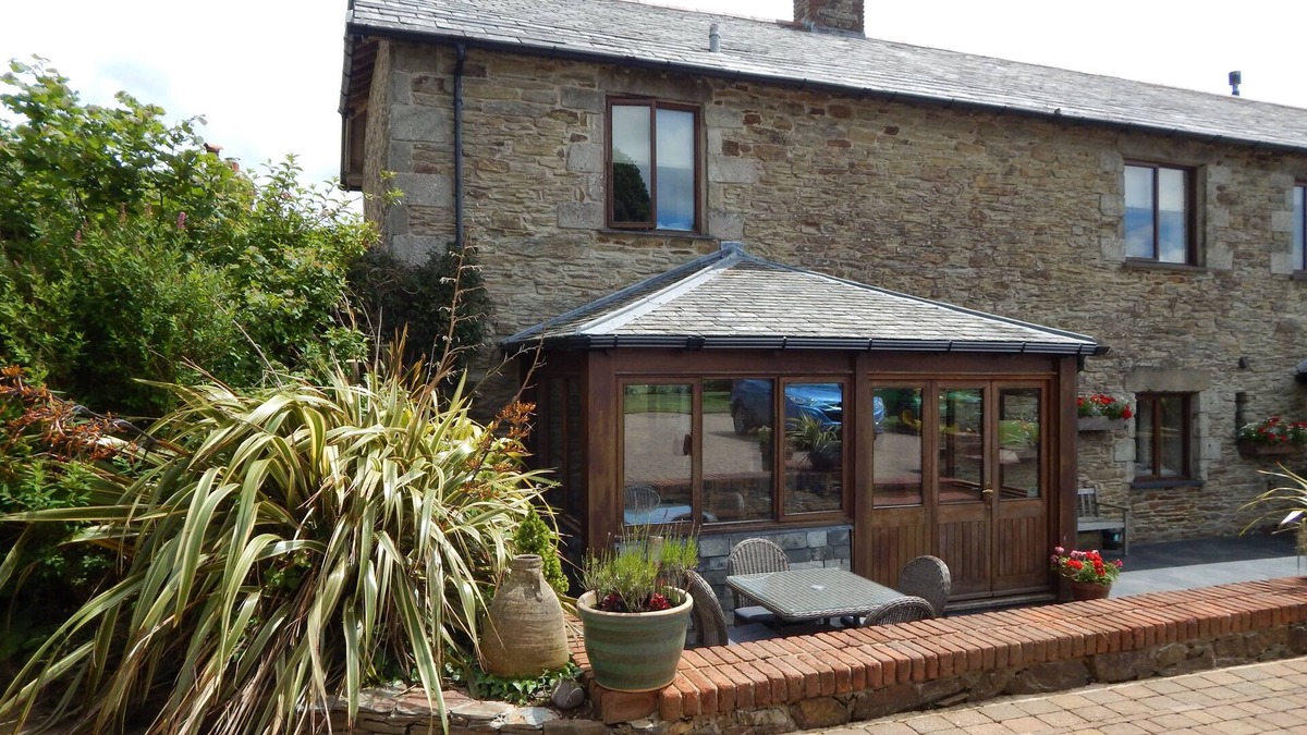 Newquay House | Little Hendra with Garden and Patio, Hendra, Mitchell, Near Newquay