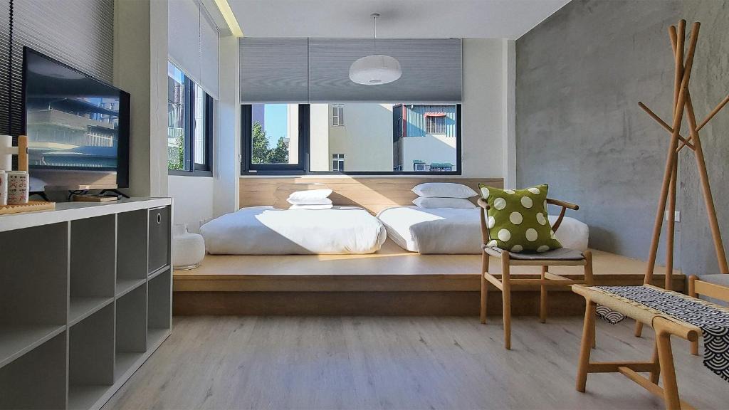 Yancheng District House | Little Inn by LAGOM
