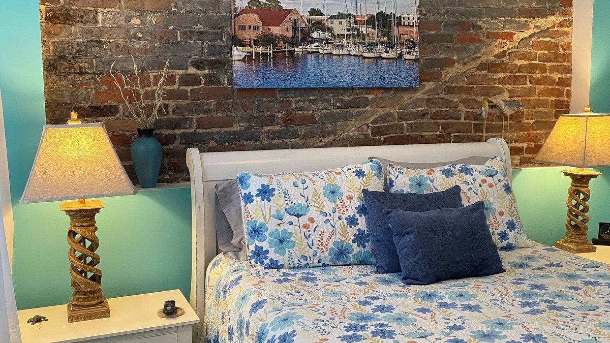 Washington Hotel | Little Inn on Main