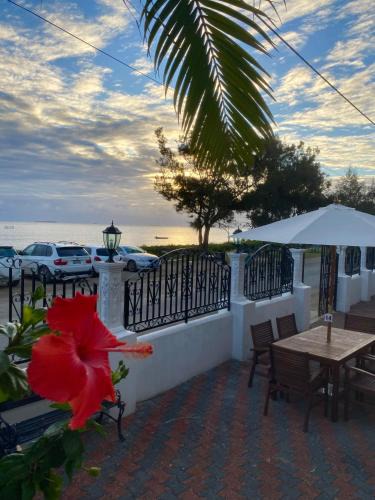 Nuku'alofa Hotel | Little Italy Hotel