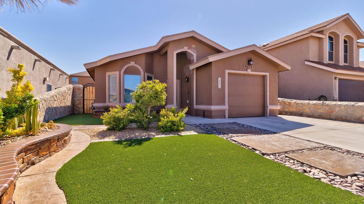 Biggs Field House | Little Jewel in the Desert - minimum two nights stay required