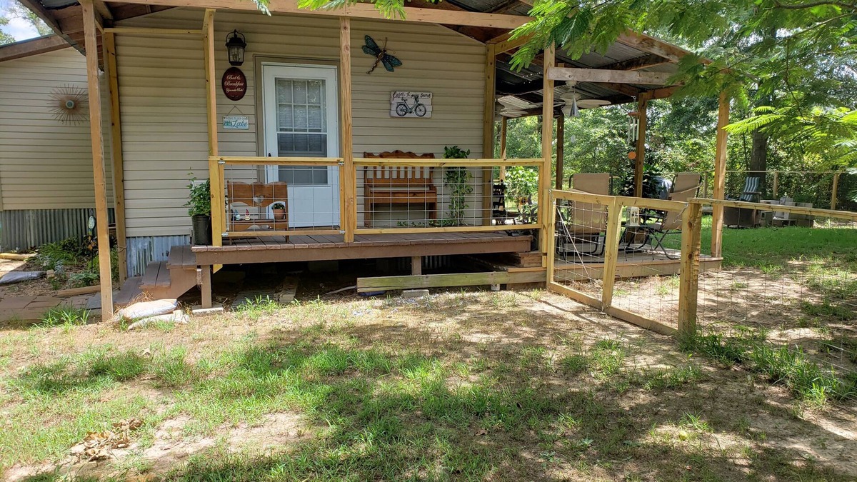 Chandler House | Little lake house/Fish cabin get away