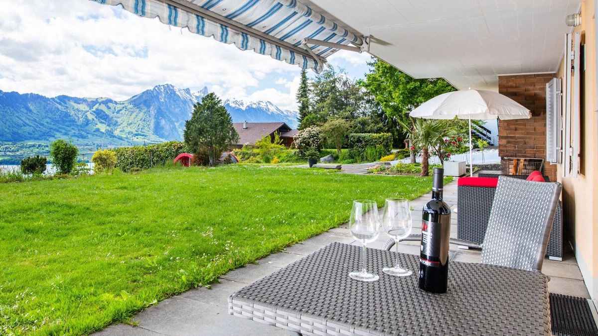 Aeschlen ob Gunten Apartment | "little lizard" An apartment for two