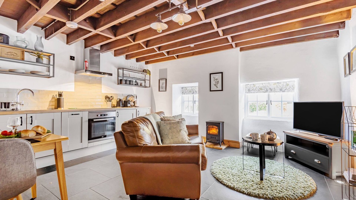 Milton Abbas Cottage | Little Maltings - that sleeps 2 guests in 1 bedroom
