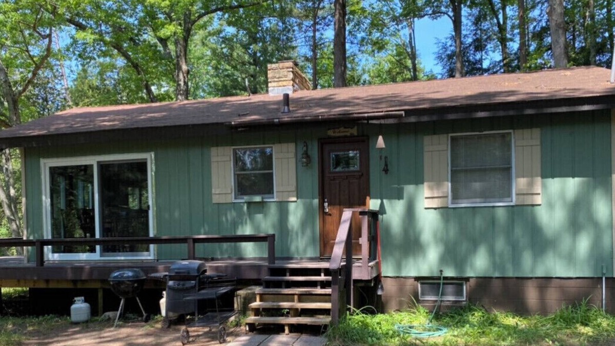 Irons House | Little Manistee River Cabin